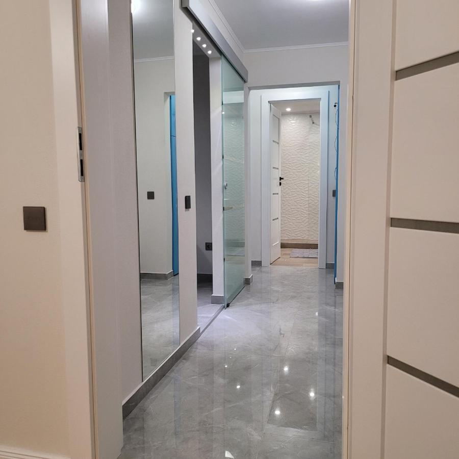 Hermann Apartment Cluj-Napoca Buitenkant foto